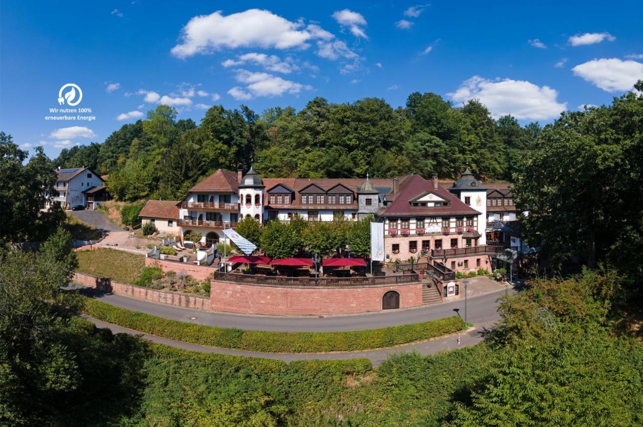 Naturhotel Ruegers Forstgut Mespelbrunn Bagian luar foto