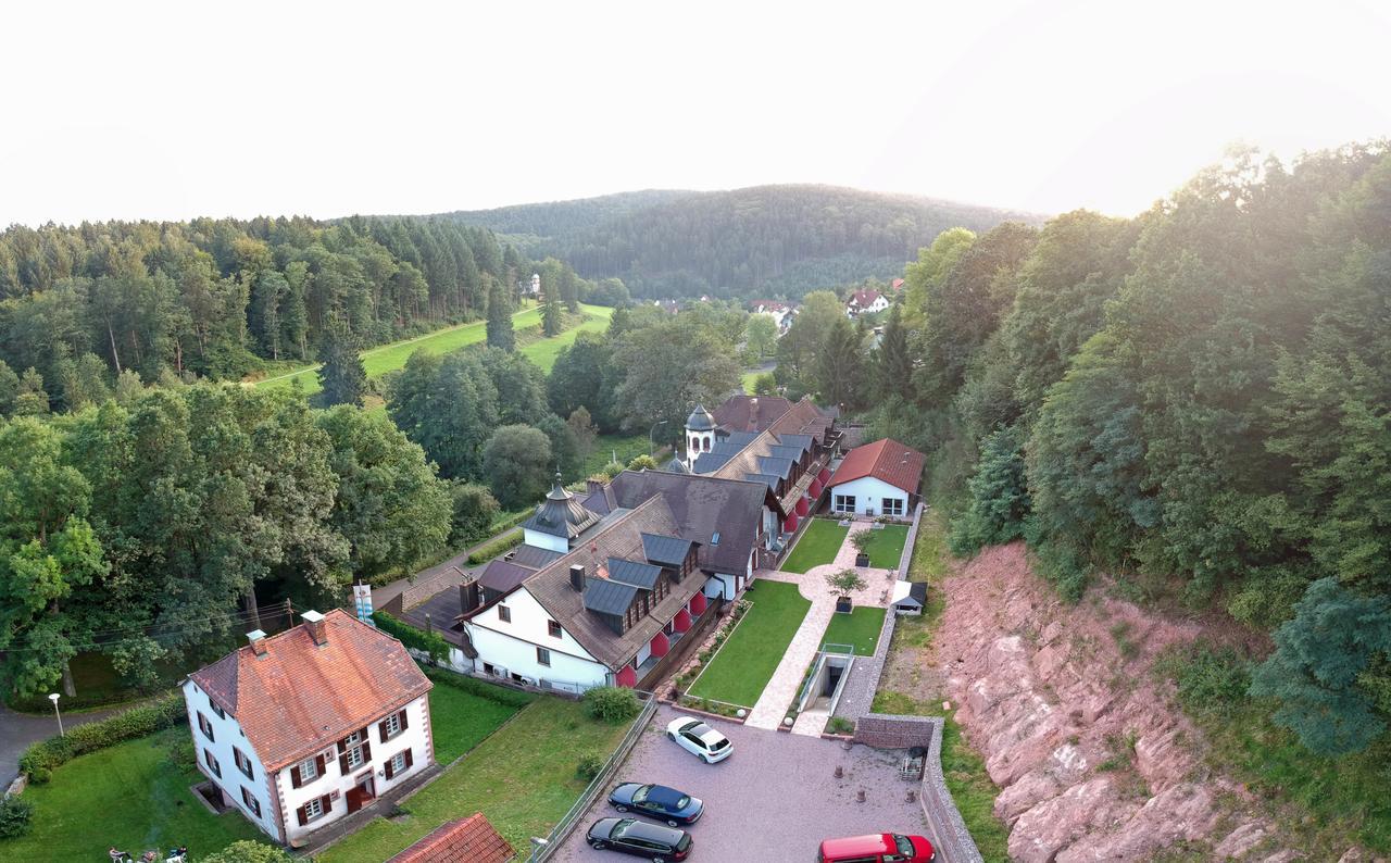 Naturhotel Ruegers Forstgut Mespelbrunn Bagian luar foto
